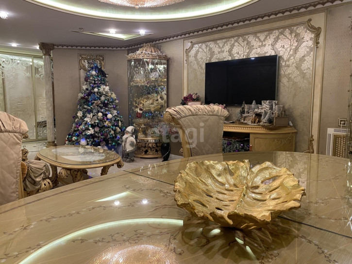5-комн квартира улица Ромашина
