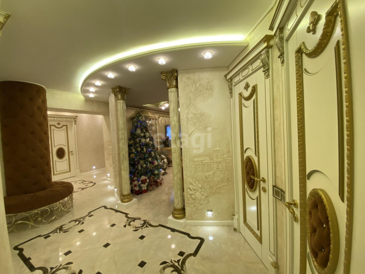 5-комн квартира улица Ромашина