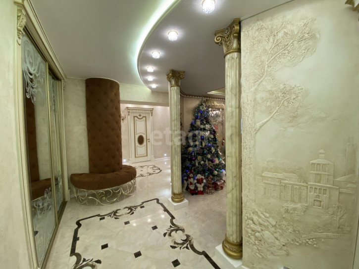 5-комн квартира улица Ромашина