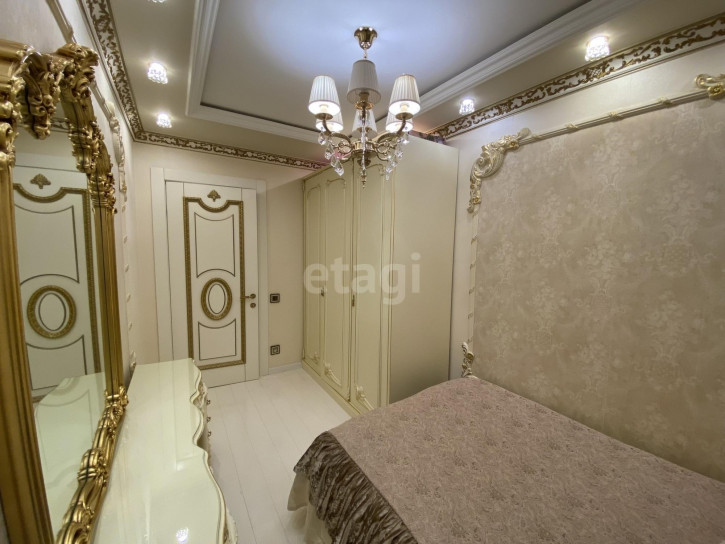 5-комн квартира улица Ромашина