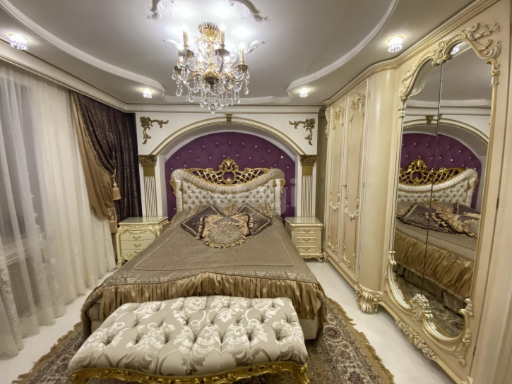 5-комн квартира улица Ромашина