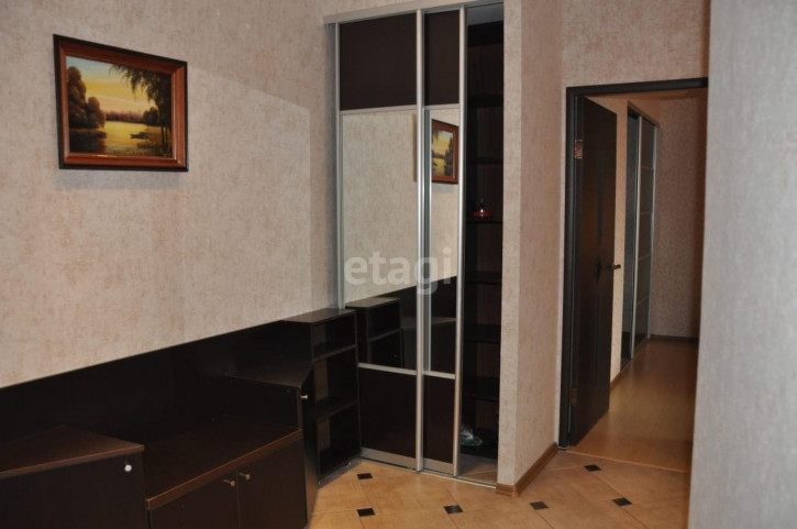 2-комн квартира улица Крахмалёва