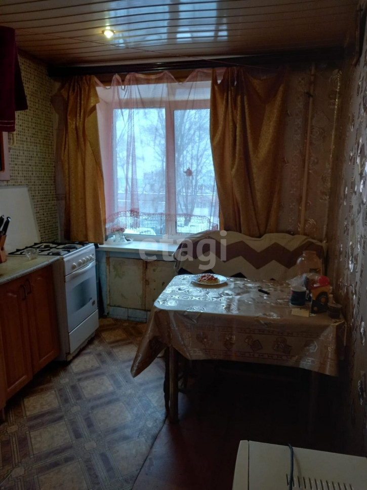 4-комн квартира улица Федюнинского