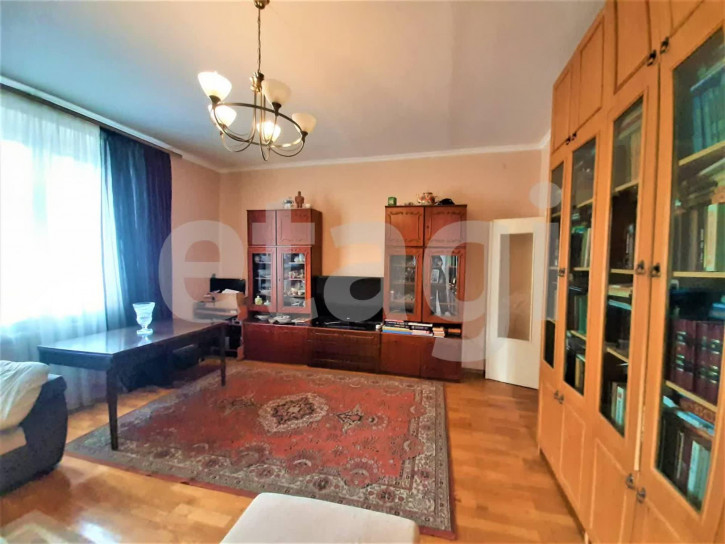 4-комн квартира переулок Горького