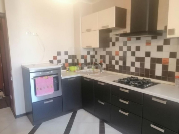 2-комн квартира улица Ромашина