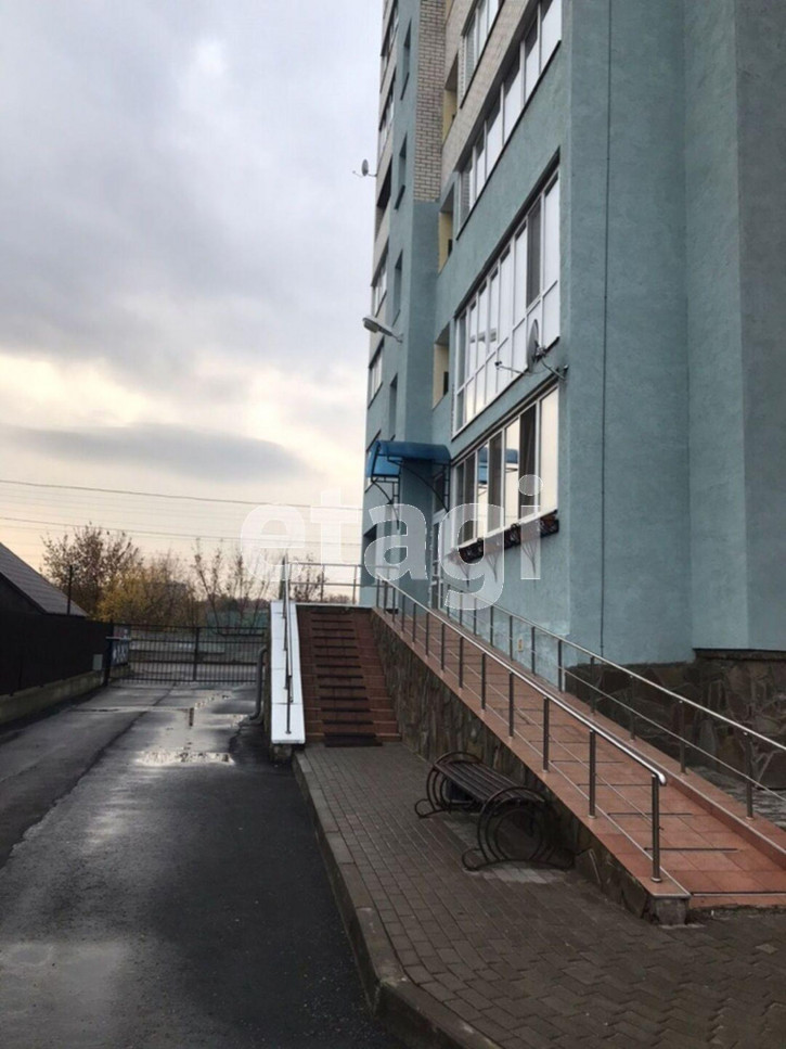 3-комн квартира улица Фокина