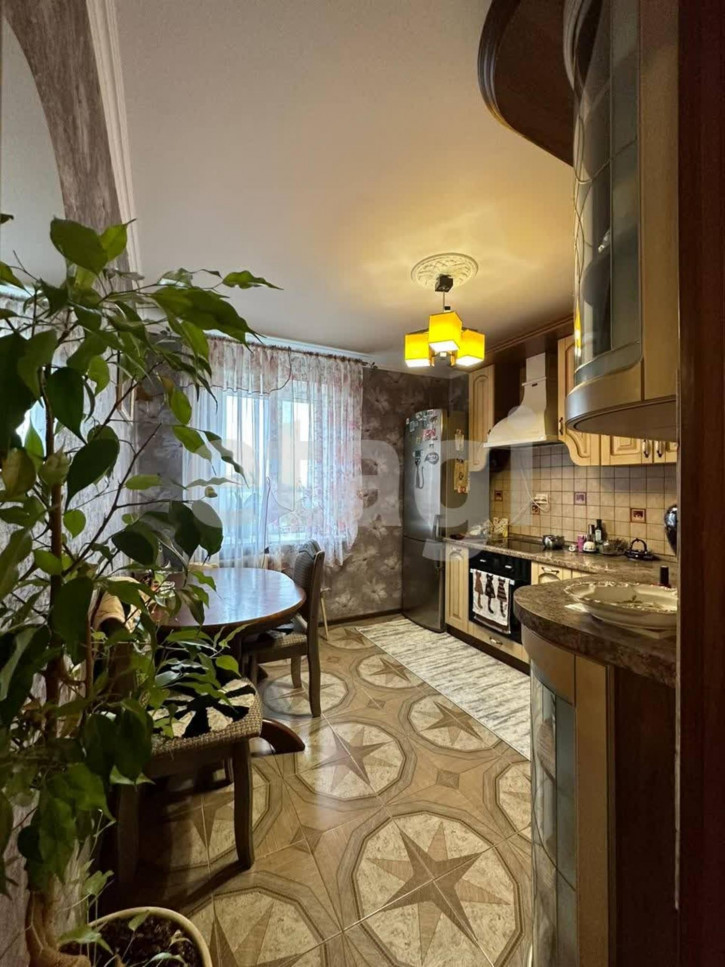 3-комн квартира Унечская улица