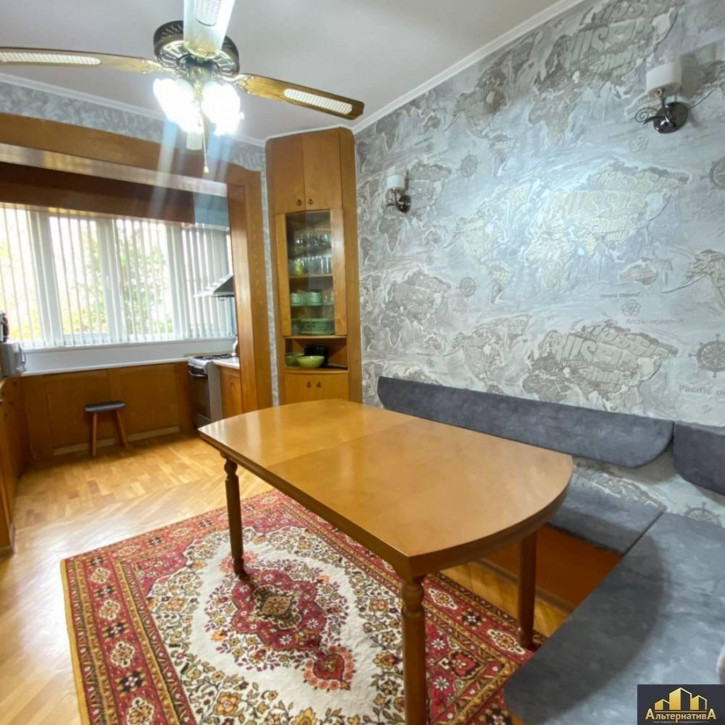 4-комн квартира Главная ул.