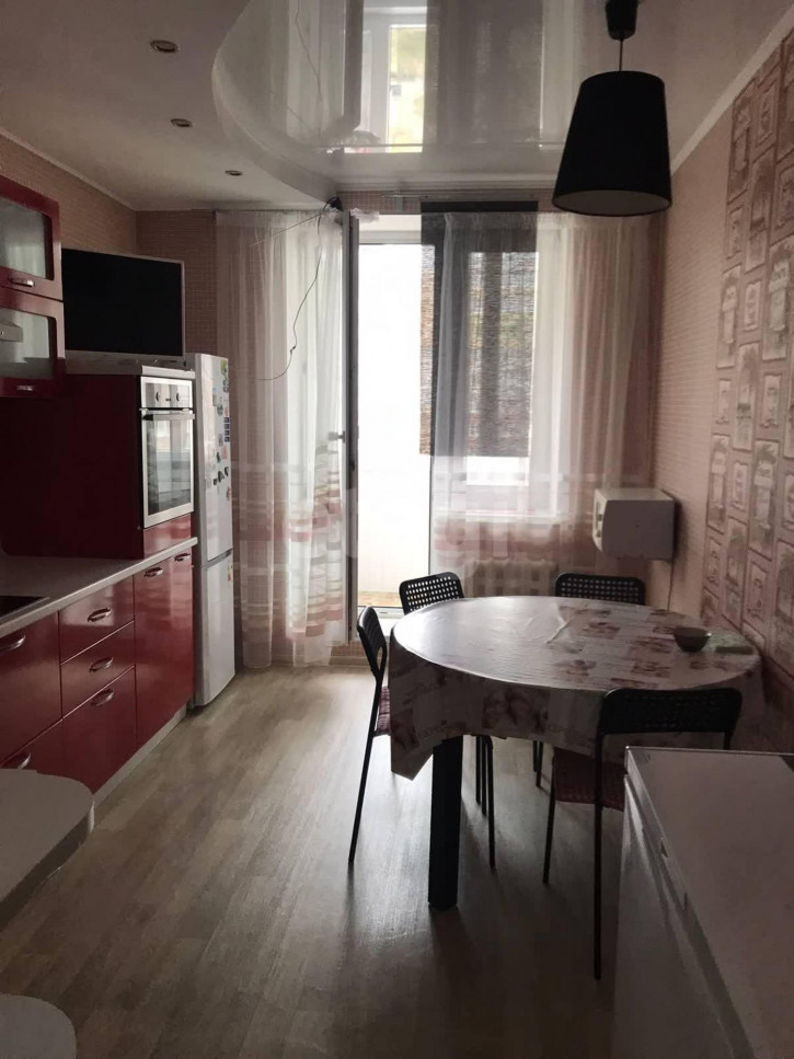 2-комн квартира Звездная, 8