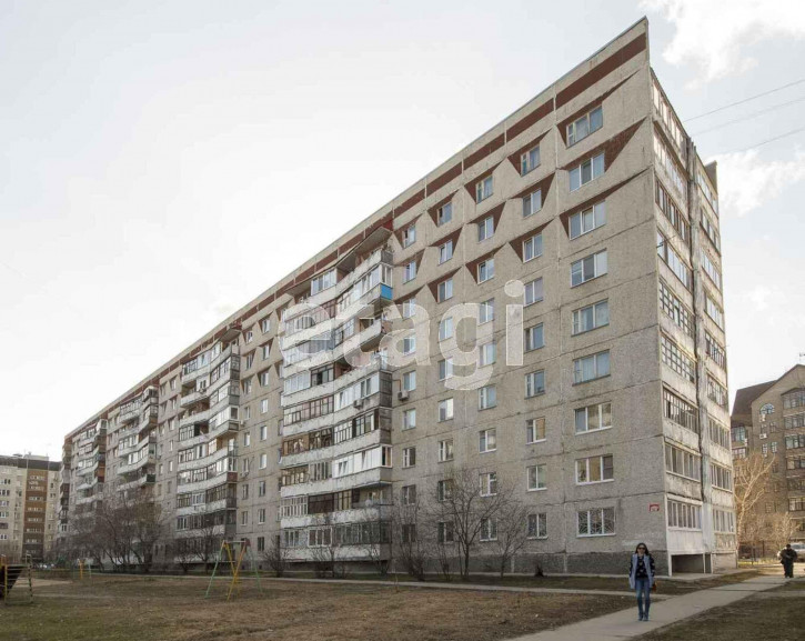 3-комн квартира Широтная, 41