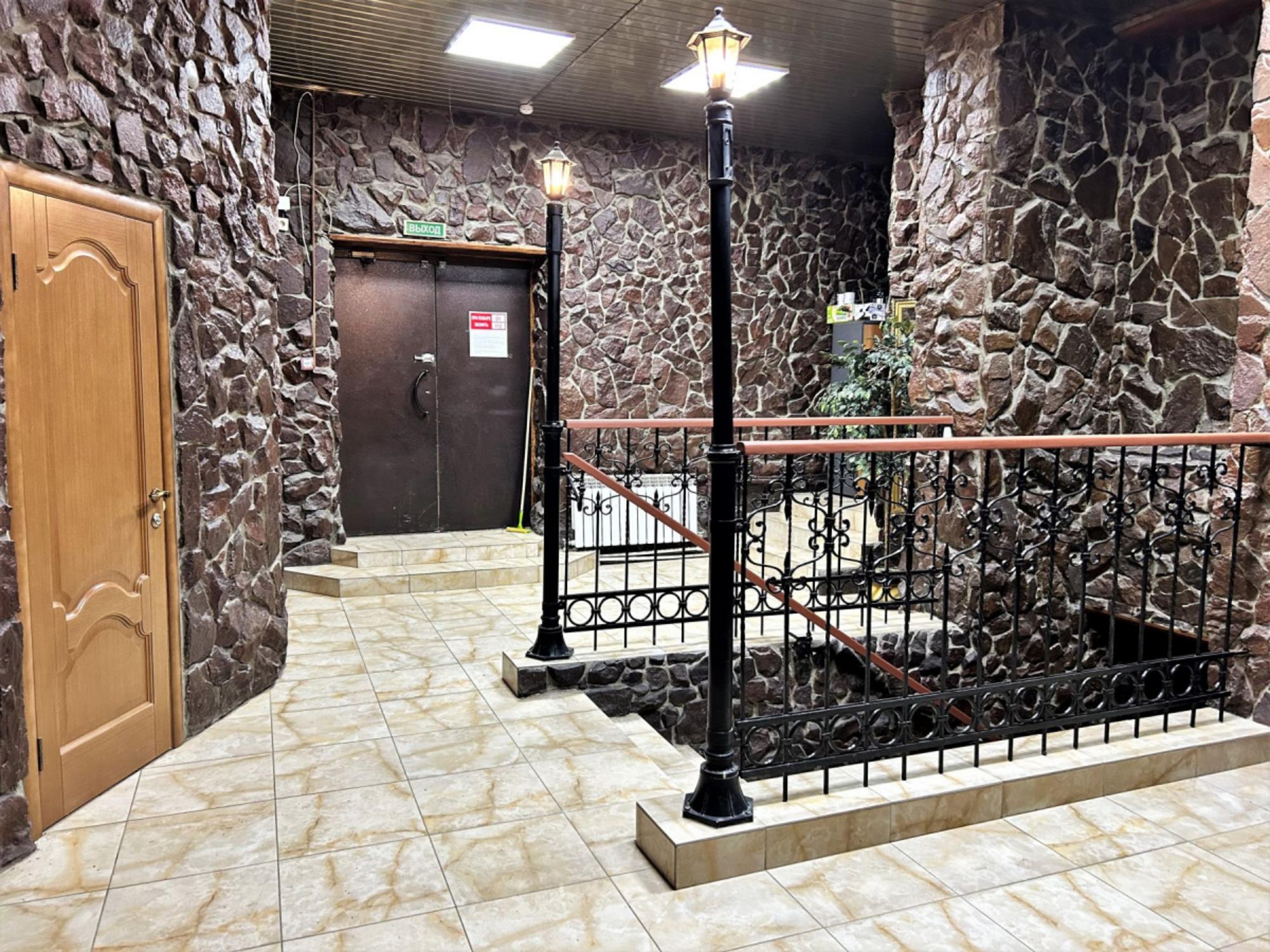 Сдать торговое помещение за 120 000 рублей на ул им Тархова С.Ф., 25Б