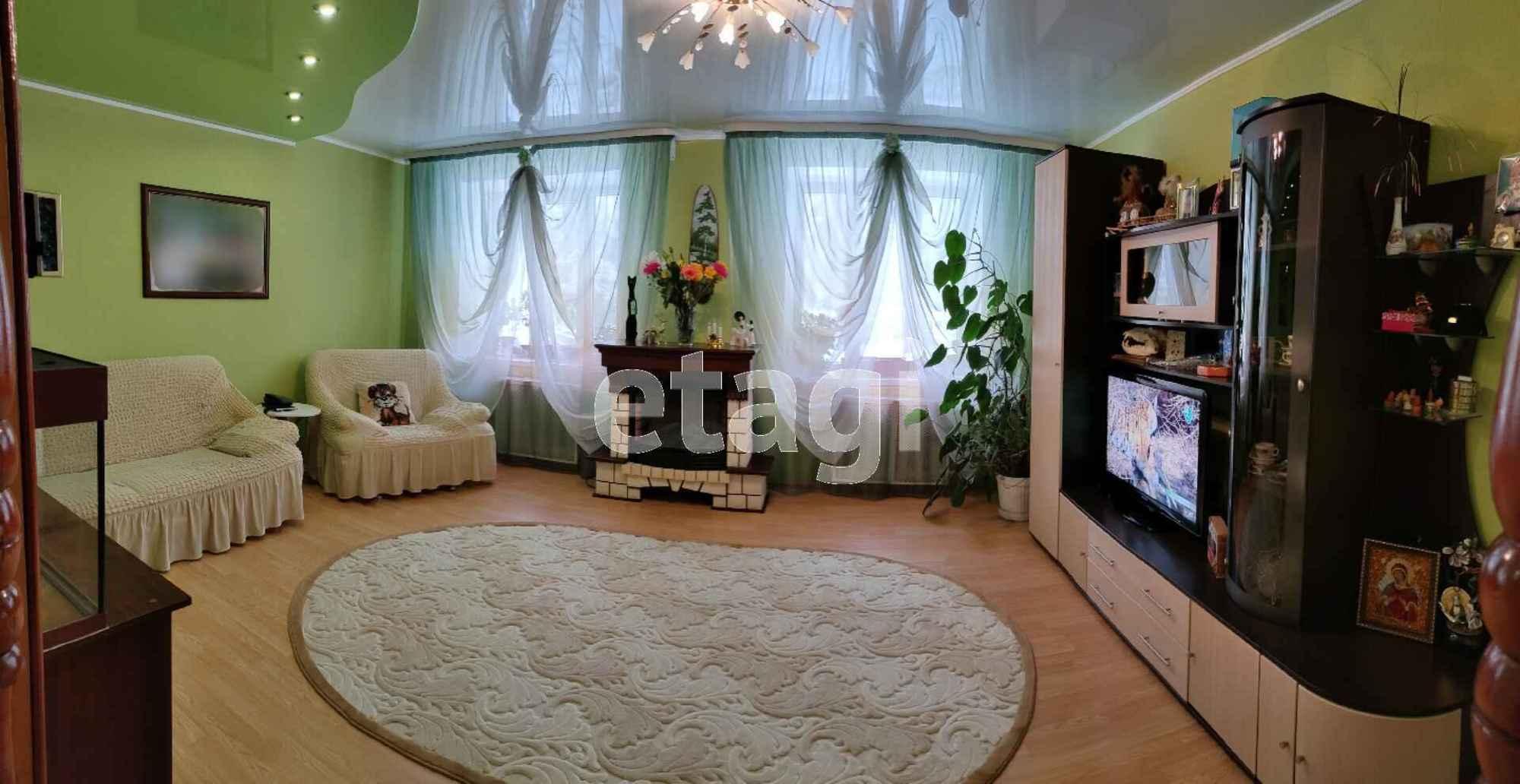 Купить дачу, дом, коттедж за 9 000 000 рублей на 1-я Заозёрная улица