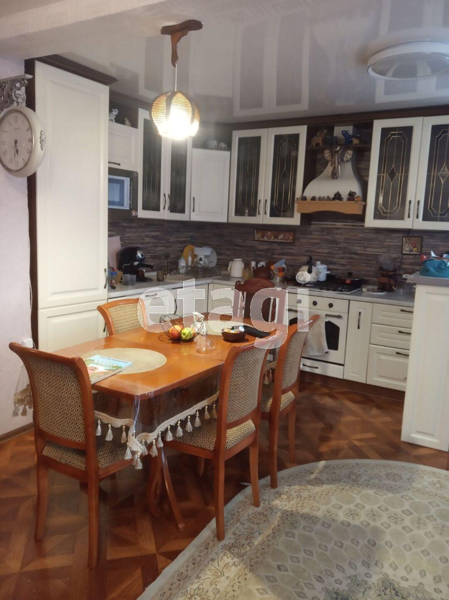 Купить дачу, дом, коттедж за 13 500 000 рублей на Михайловская улица