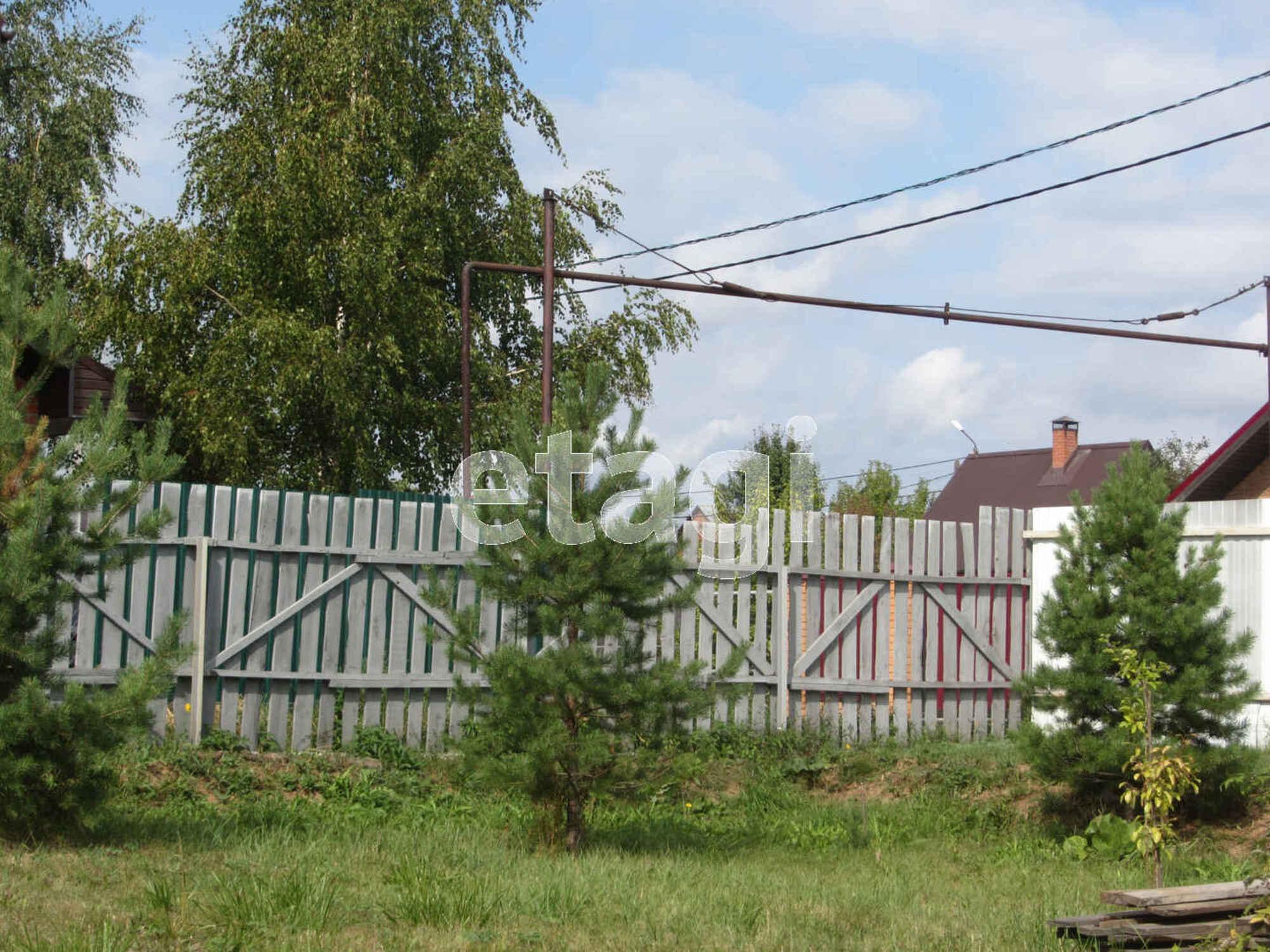 Купить дачу, дом, коттедж за 2 500 000 рублей на Центральная улица