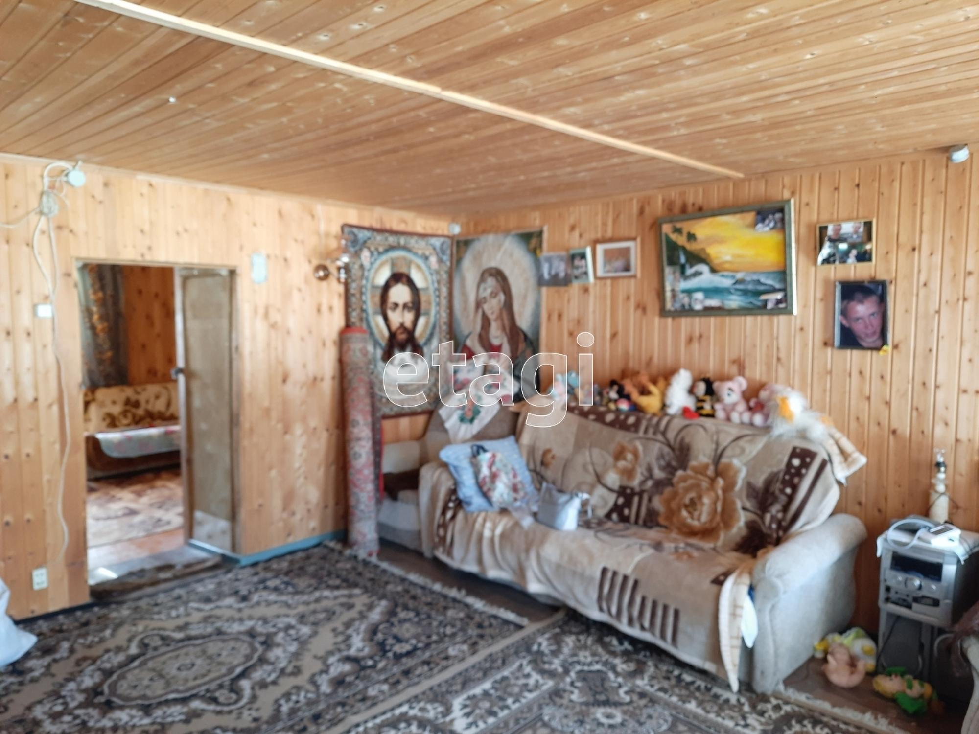 Купить дачу, дом, коттедж за 4 050 000 рублей на Сиреневая улица