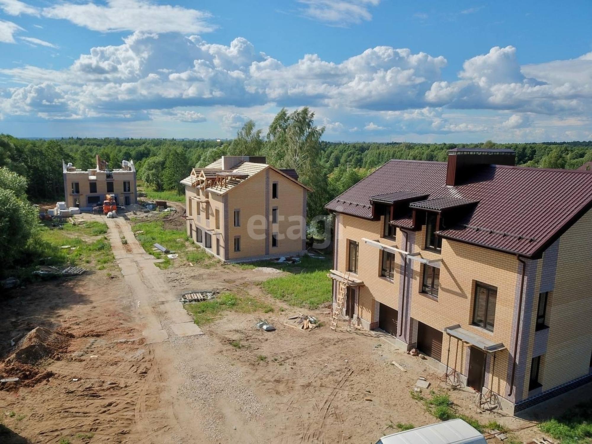 Купить дачу, дом, коттедж за 6 650 000 рублей на Центральная улица