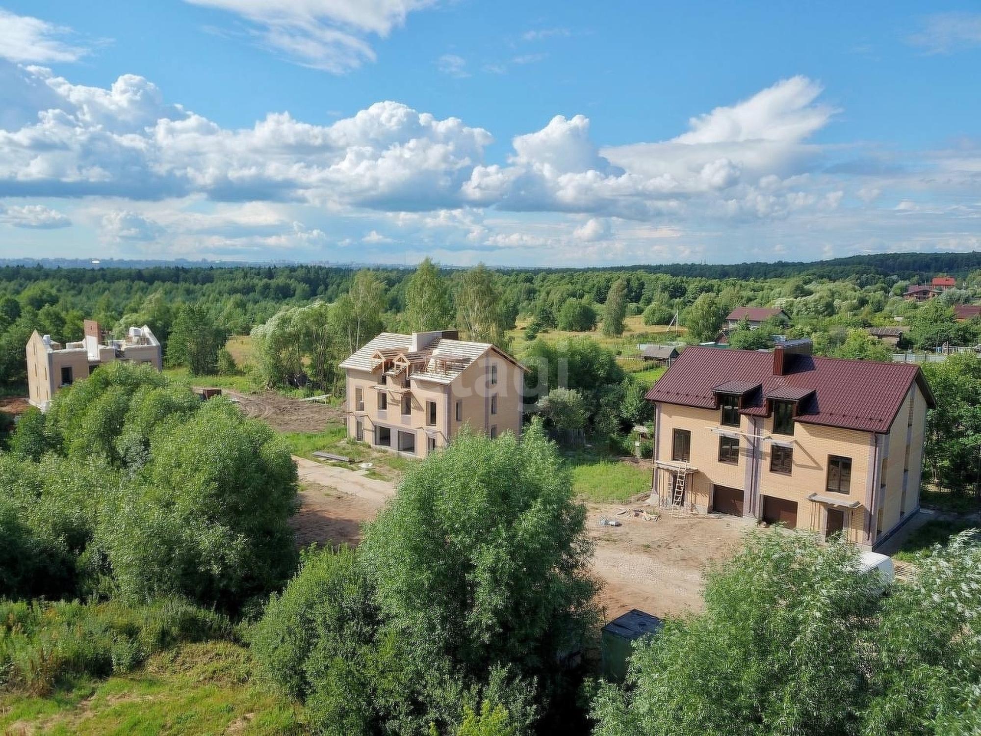 Купить дачу, дом, коттедж за 6 650 000 рублей на Центральная улица