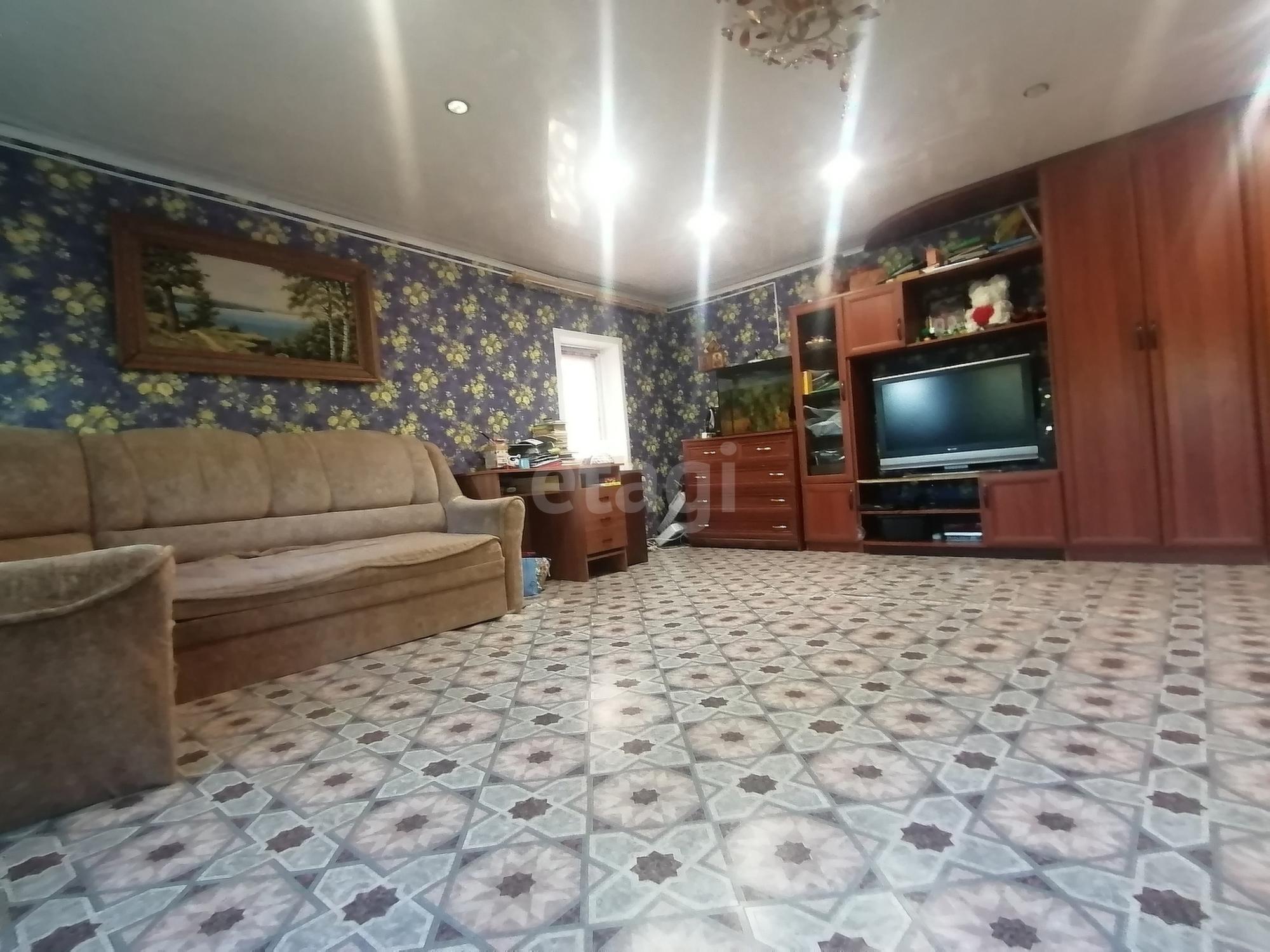 Купить дачу, дом, коттедж за 4 200 000 рублей на Фабричная улица