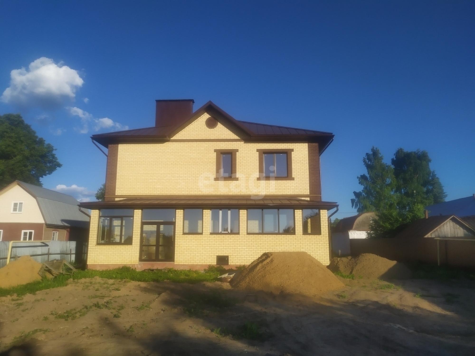 Купить дачу, дом, коттедж за 13 500 000 рублей на Центральная улица