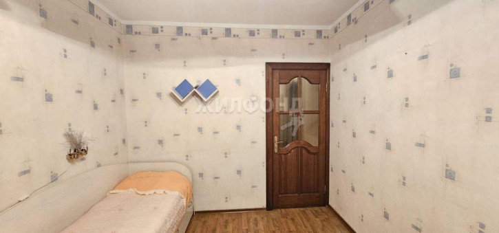 4-комн квартира В.Высоцкого улица, д.13