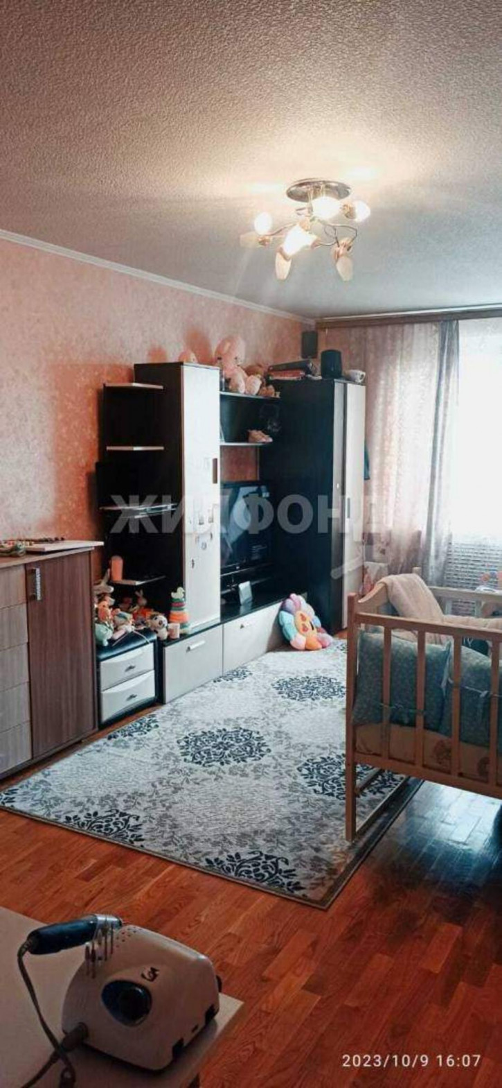 2-комн квартира Суворова улица, д.33