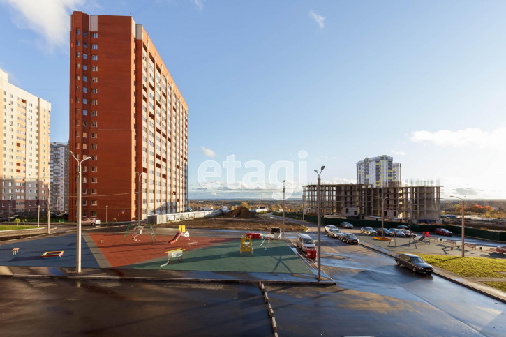 2-комн квартира в новом доме улица Нижняя Дуброва