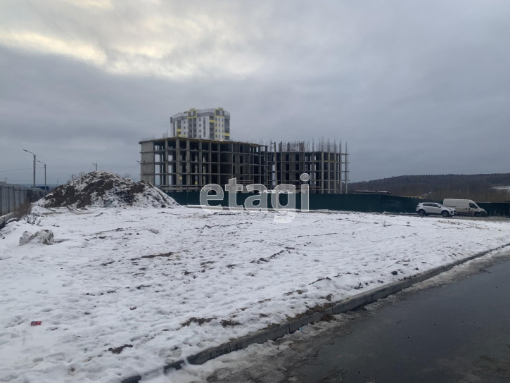 3-комн квартира в новом доме улица Нижняя Дуброва