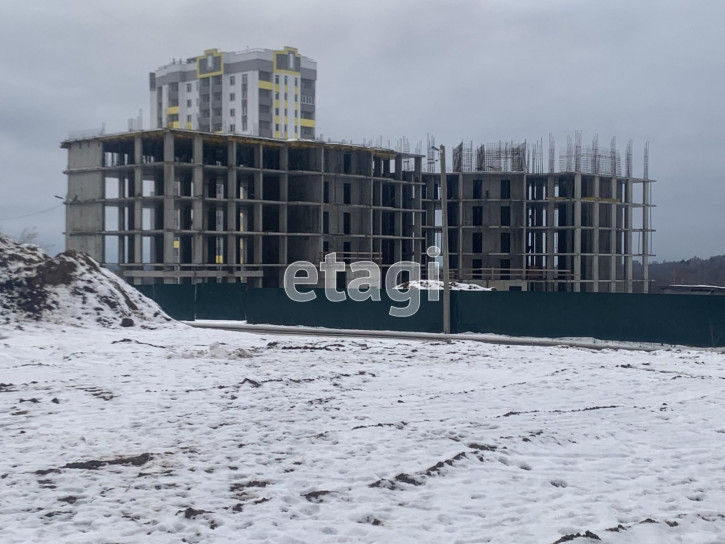 3-комн квартира в новом доме улица Нижняя Дуброва