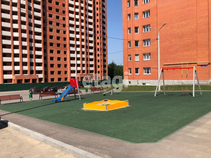 2-комн квартира в новом доме улица Нижняя Дуброва