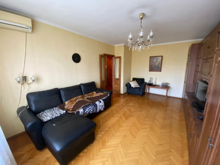 3-комн квартира Кирова улица, 101