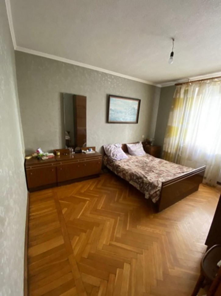 3-комн квартира Кирова улица, 101