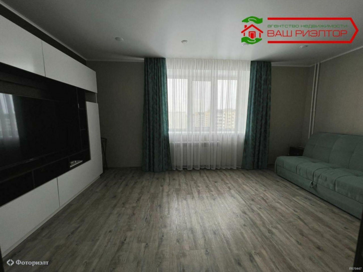 2-комн квартира Романтиков ул, 44