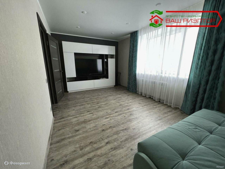 2-комн квартира Романтиков ул, 44