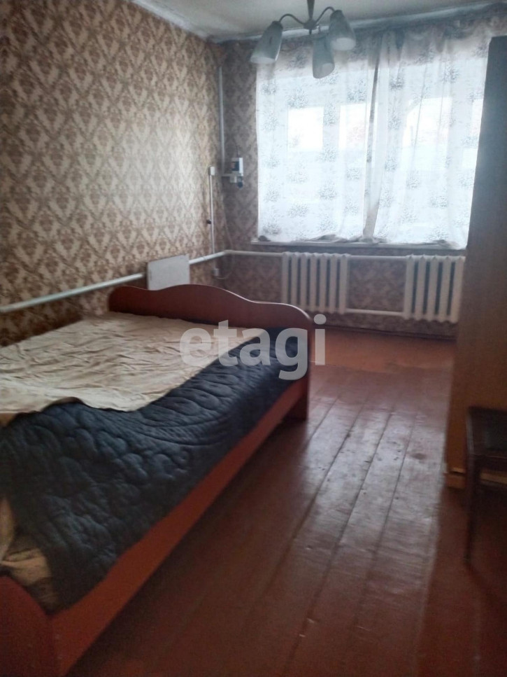3-комн квартира Октябрьская, 3
