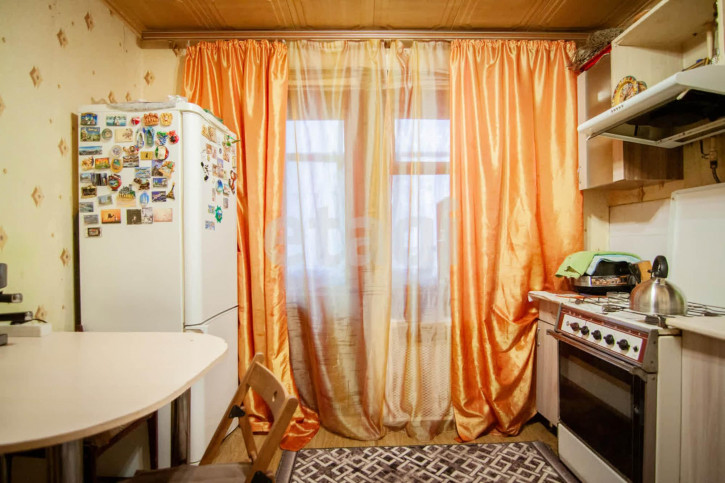 3-комн квартира Новый пос., 7