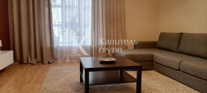 3-комн квартира ул Мельникайте, 138
