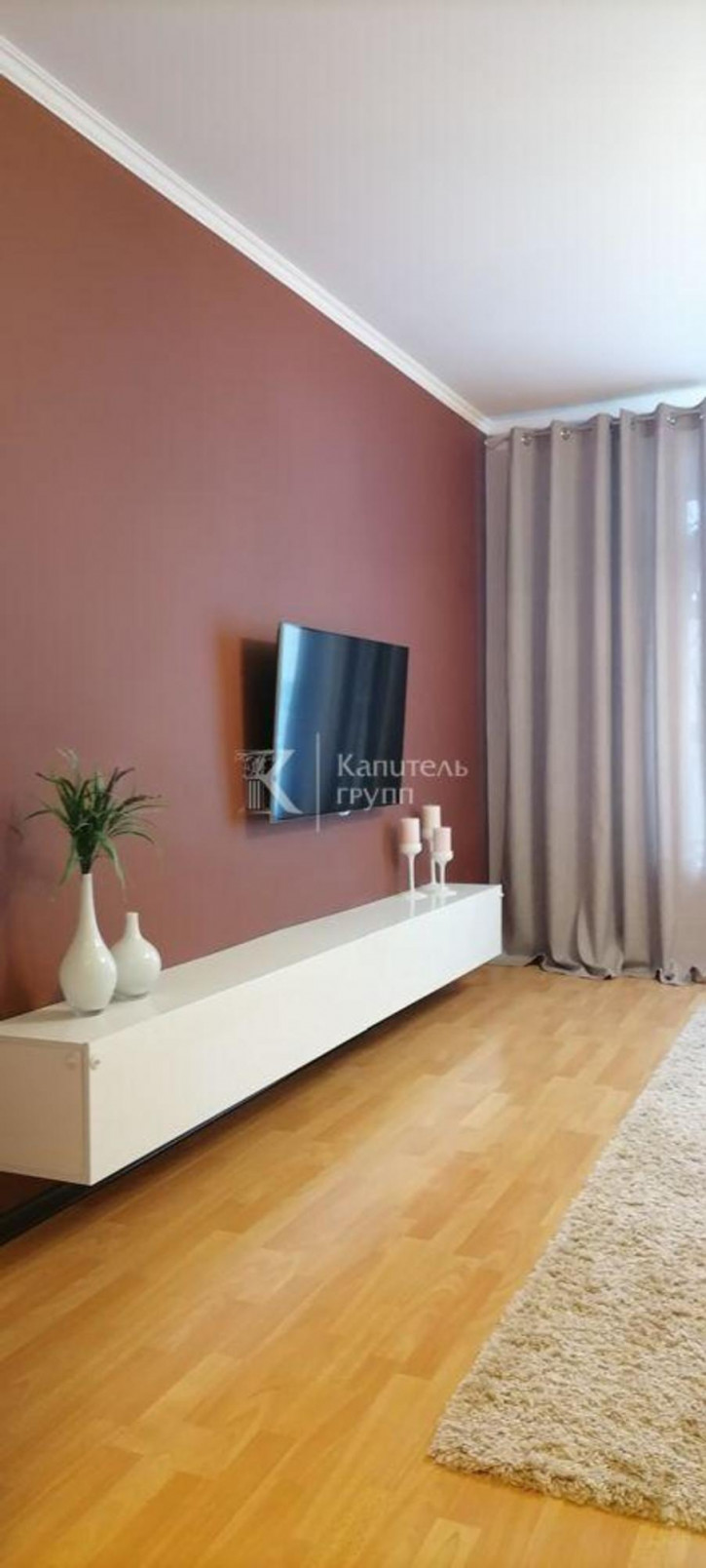 3-комн квартира ул Мельникайте, 138
