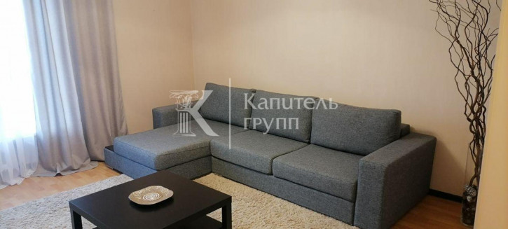 3-комн квартира ул Мельникайте, 138
