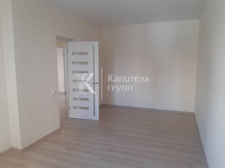 3-комн квартира ул Мельникайте, 32