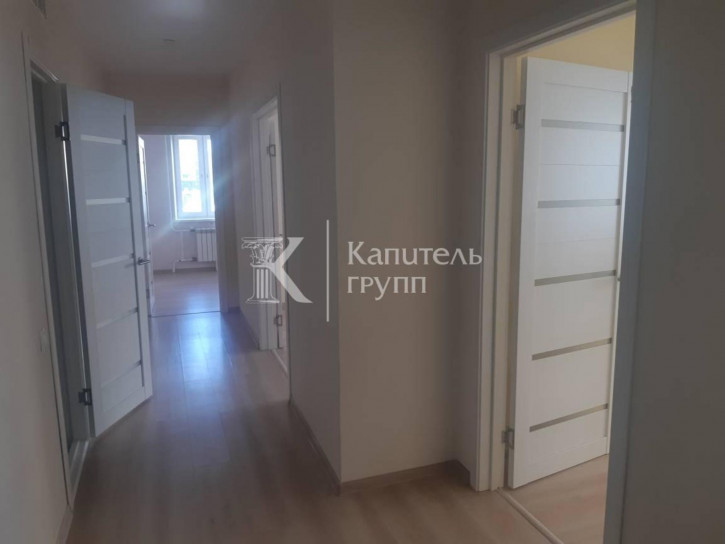3-комн квартира ул Мельникайте, 32