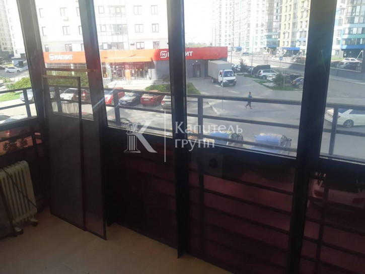 3-комн квартира ул Мельникайте, 32