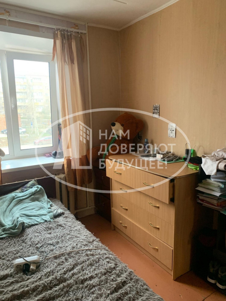 3-комн квартира улица Калинина, 35