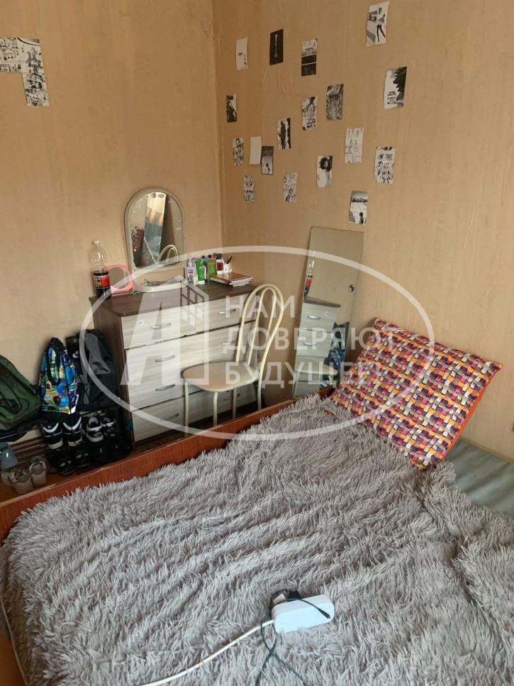 3-комн квартира улица Калинина, 35