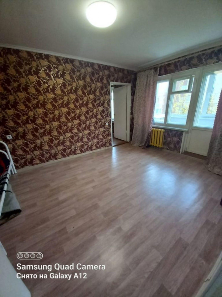 2-комн квартира Вологодская ул, 36