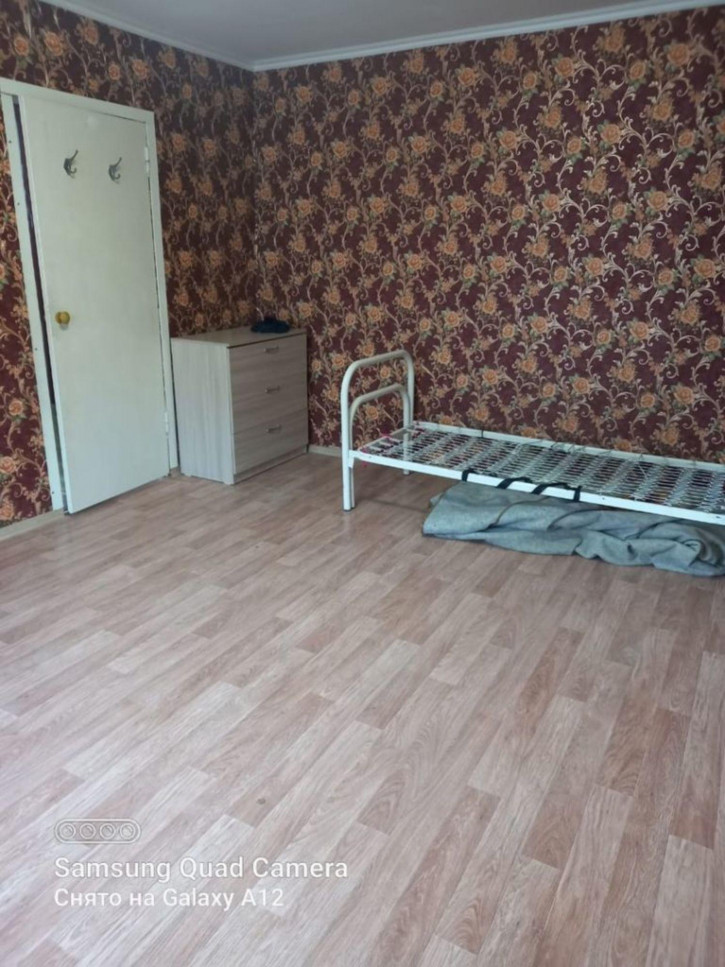 2-комн квартира Вологодская ул, 36