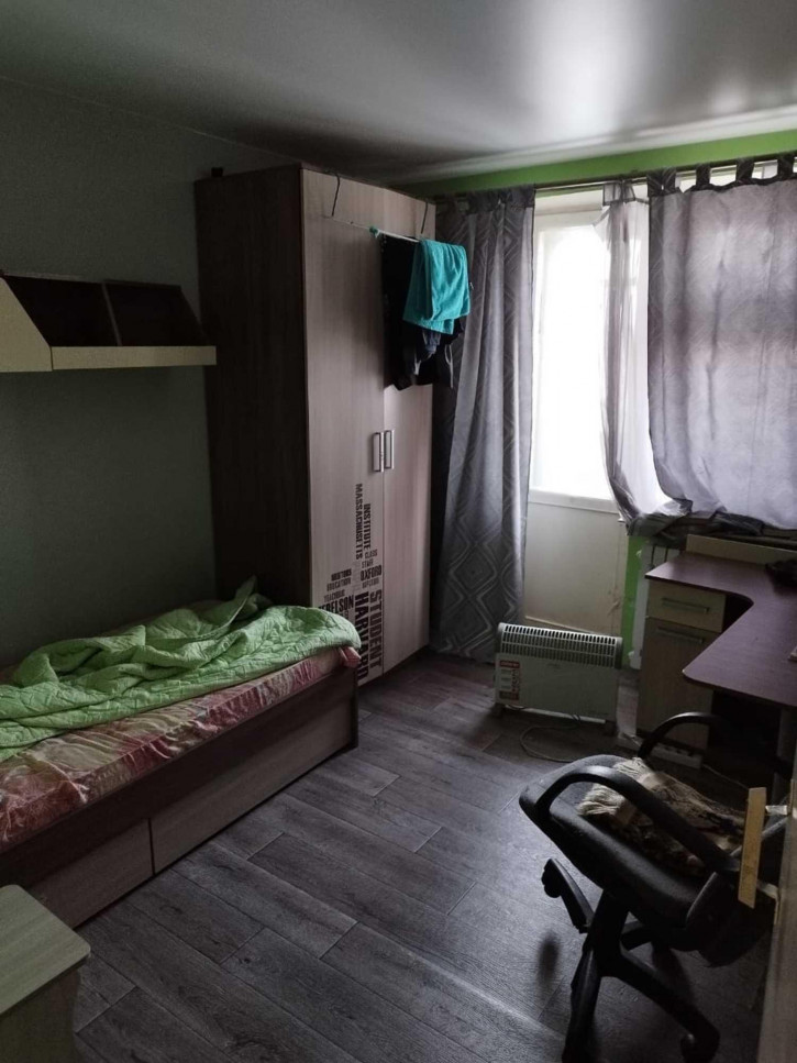 5-комн квартира Героев Труда, 49