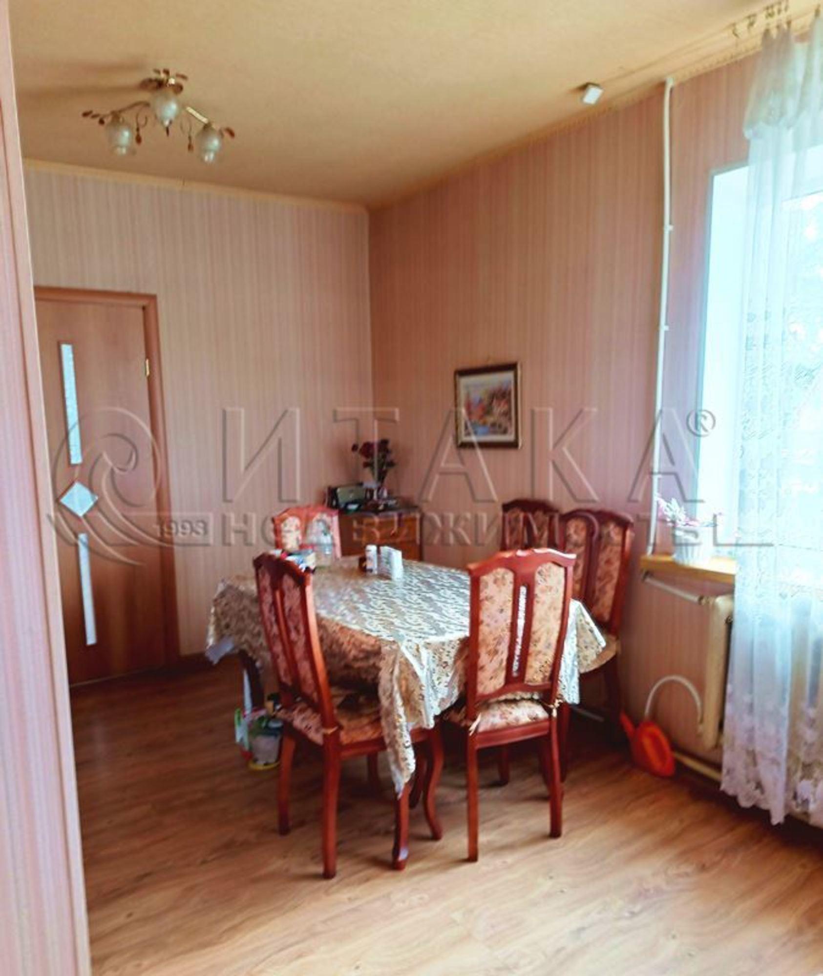 Купить дачу, дом, коттедж за 8 600 000 рублей на Муйжеля ул.