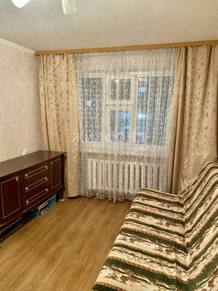 3-комн квартира 12 микрорайон, д.9