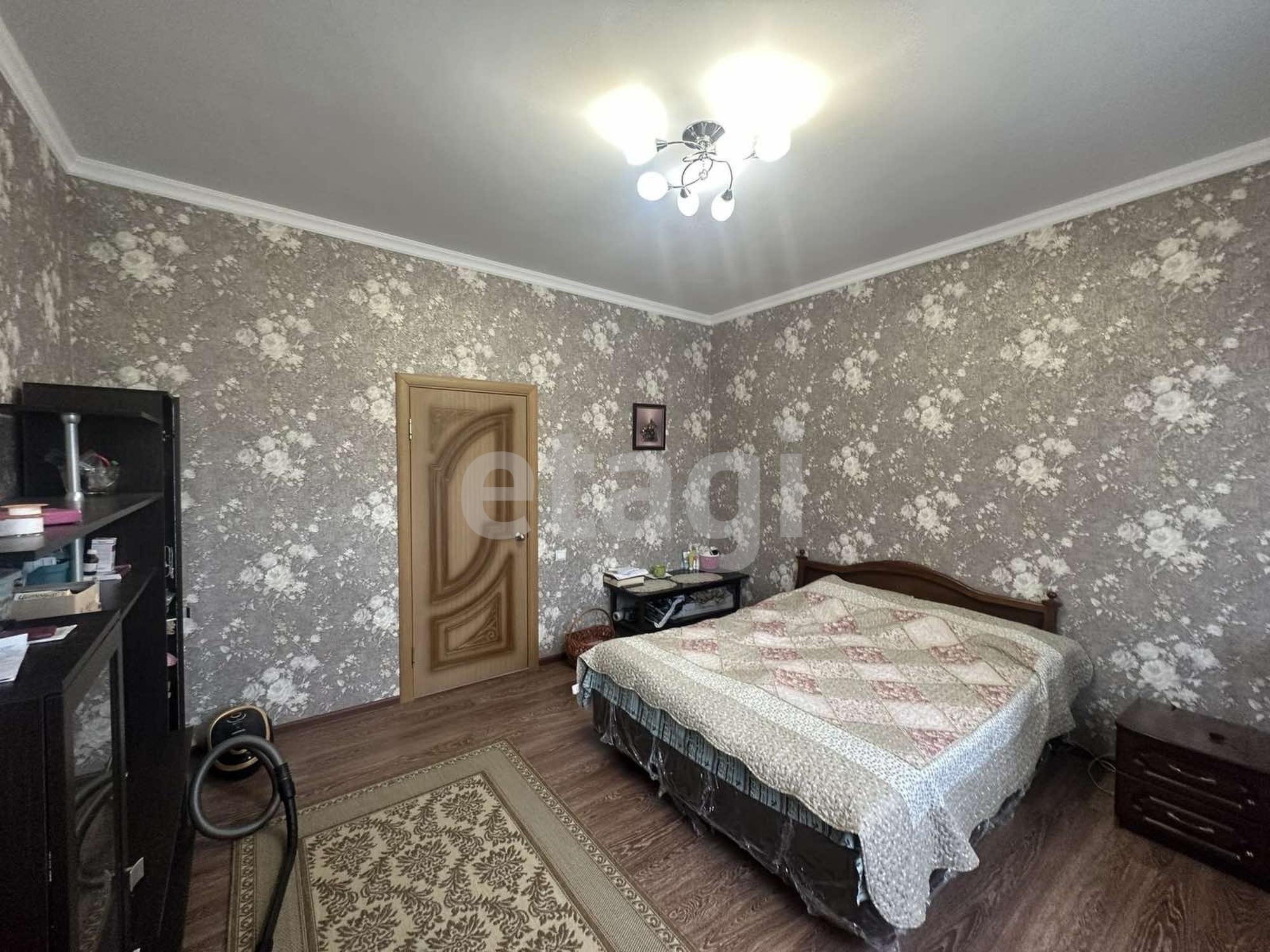 Купить дачу, дом, коттедж за 11 000 000 рублей на улица Лескова