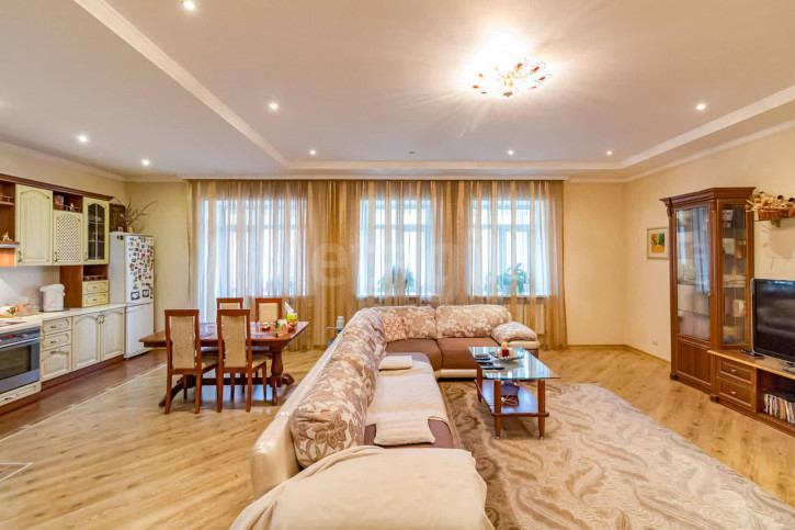 3-комн квартира Пригородная улица, 8г